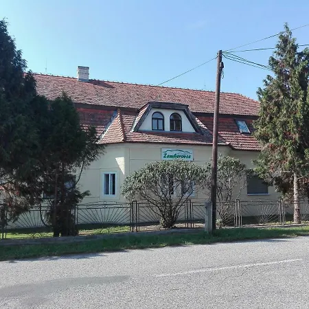 Penzion Zemberovce Guest house *