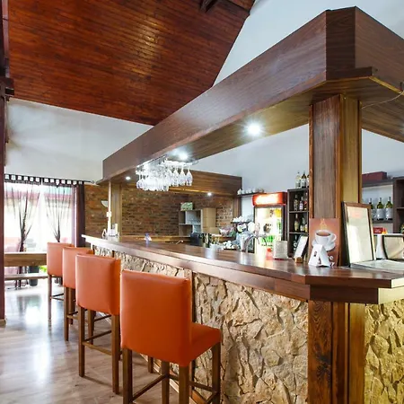 Konukevi Penzion Zemberovce 3*