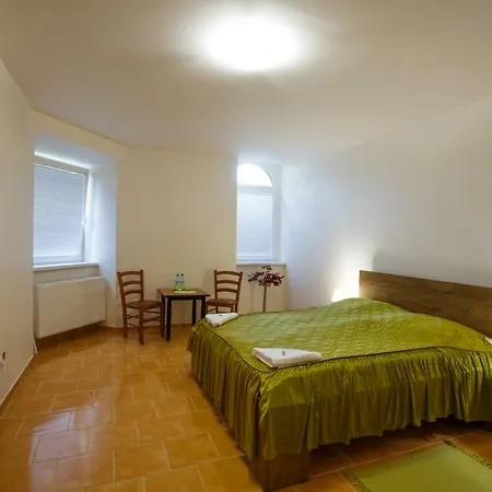 Penzion Zemberovce Konukevi