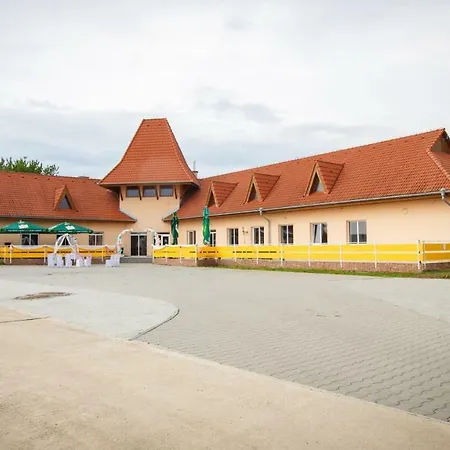 Guest house Penzion Zemberovce *